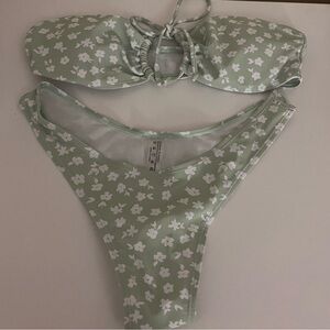 SHEIN- Small- Green floral bikini set